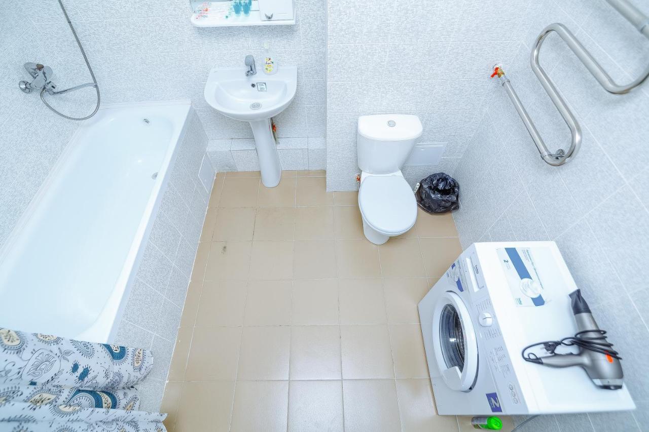 Apartment On Kabanbay Batyra Avenue 29 Астана Екстериор снимка